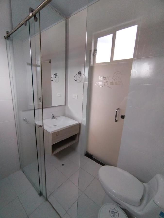 Hotel Bella Pampa Фусагасуга Экстерьер фото
